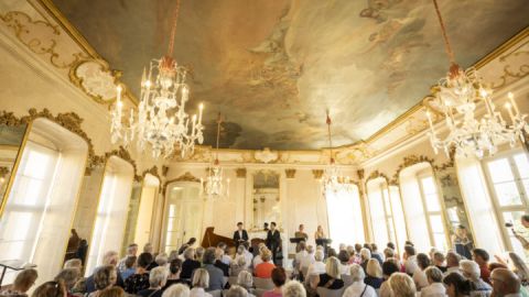 Liederabend 2023 im historischen Spiegelsaal des Rheinsberger Schlosses