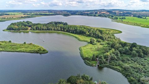 Burgwallinsel im Teterower See