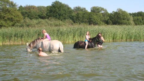 Anikas Urlaubs- und Erlebnishof Reitlager