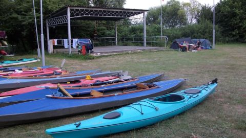 Vom Campingplatz lassen sich wundervolle Paddeltouren starten