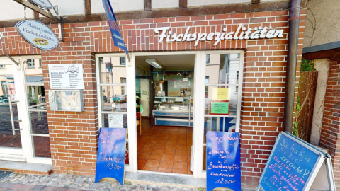 Fischspezialitäten Plauer Imbiss