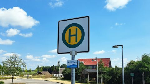 Haltestelle MÜRITZ rundum in Federow