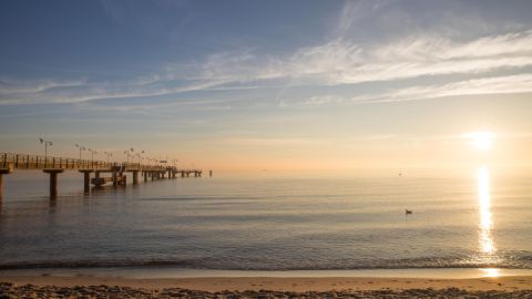 Die Seebrücke im Ostseebad Göhren - besonders beeindruckend bei Sonnenaufgang