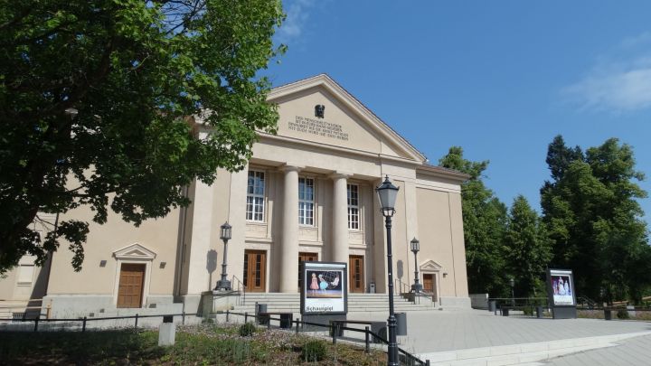 Landestheater Neustrelitz