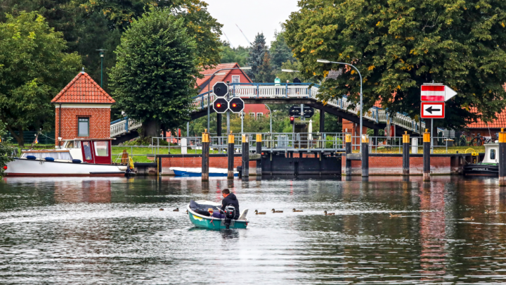 Eldeschleuse mit der Hühnerleiter